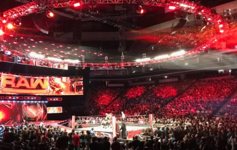 همه چیز درباره کشتی کج (WWE)